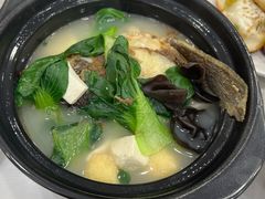 鱼头砂锅-老西白点心店