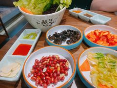 -明洞阿姨·韩式酱蟹烤肉·创意料理(三元桥店)