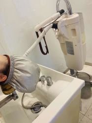 -LESSMORE科技头皮理容中心