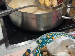 -尚尚仙·酸汤猪手·猪肚鸡火锅(华联万柳购物中心店)