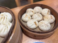 老济南猪肉大葱包-草包包子铺(宽厚里店)