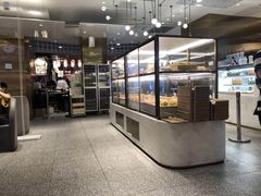 面包甜点陈列柜-奈雪的茶(湖滨银泰in77C区PRO店)