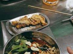 -马路牙子烧烤音乐酒馆(望京店)