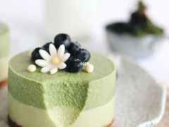 双色慕斯蛋糕-慕巢西餐厅(中央公馆店)