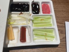 -草窝烤鸭·新京菜(振华广场店)