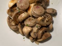 -MONICH牛排融合餐厅(和义大道购物中心店)