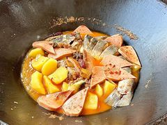 -老刘生态大鱼坊铁锅炖鱼(赛马场店)