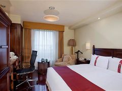 婚房-月亮河温泉度假酒店