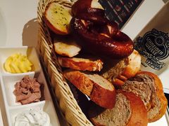 -LENBACH兰巴赫西餐啤酒坊(大连星海广场店)