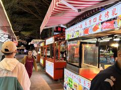 -三亚火车头万人海鲜广场