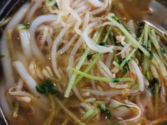 -丽虹云南过桥米线(兴工街店)