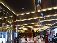-大中华希尔顿酒店-念自助餐·嗨啤·小龙虾