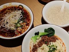 -蓉李记成都名小吃(宜昌伍家岗万达店)