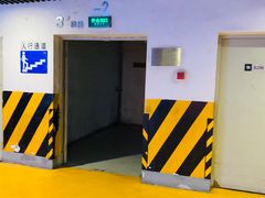 -杭州大厦购物城D座华浙店-停车场