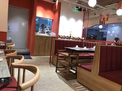 大堂-鸡遇虾煲干锅火锅(小寨金莎店)
