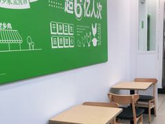 用餐区-老乡鸡(亳州路天庆大厦店)