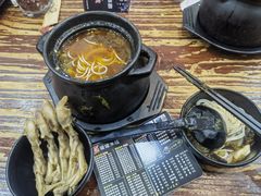 -渝龙记罐罐米线(中央城店)