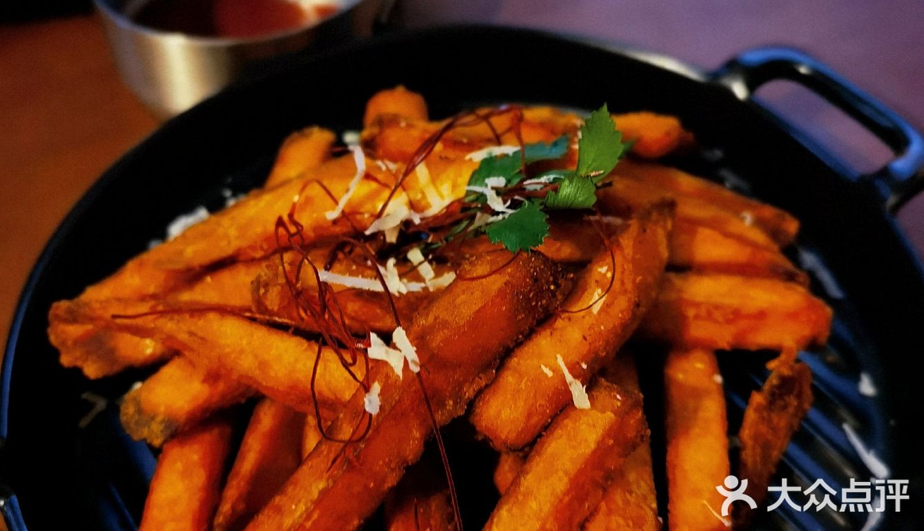 杯酒言欢 不醉不归 