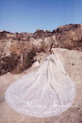 -Renee芮亦婚纱(原丽莎)