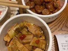 -渝是乎酸菜鱼·川渝小炒(新世界百货望京店)
