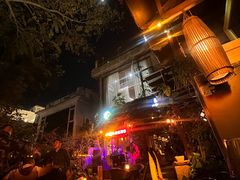 -城墙外BAR