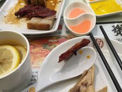 -新大咀港式茶餐厅(宝山万达店)