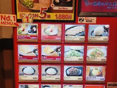 -一兰拉面(梅田阪急东通店)