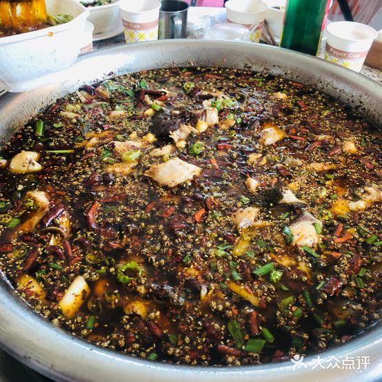 高寺特色肥肠鱼