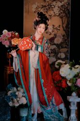 -汉仪华裳汉服馆(打浦桥店)