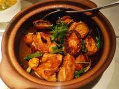 瓦撑鲍鱼啫啫鸡-粤界(望京金辉店)