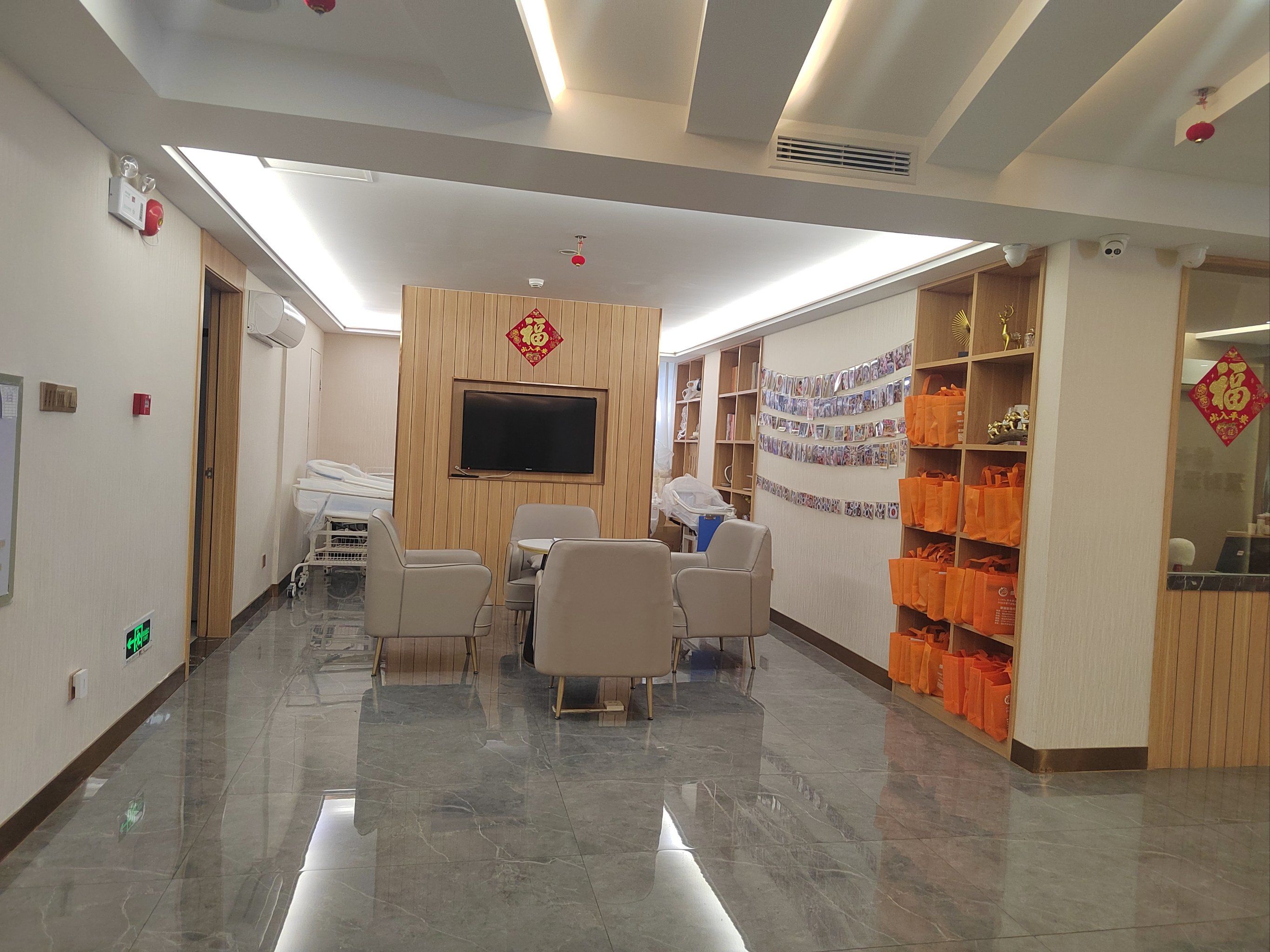 说真的,一开始我还觉得月子中心肯定很贵