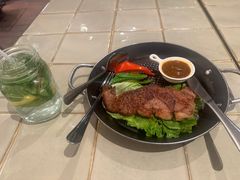 -玛格萝妮比萨屋(四平店)