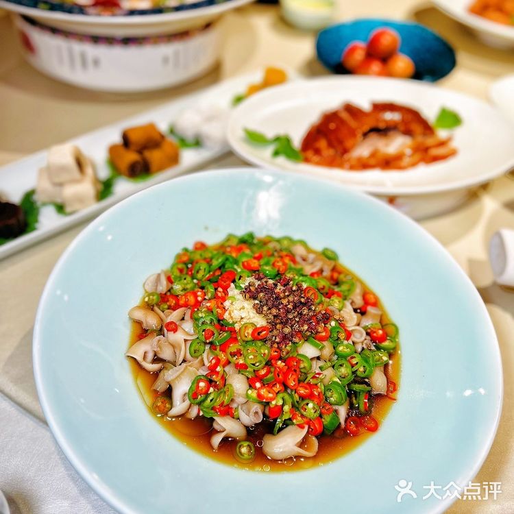 正宗京味果木烤鸭就在御掌柜