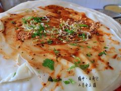 卷粉制作中-丽芹豆粉店