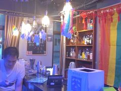 -Mx.cocktail bar