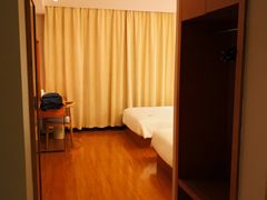 -全季酒店(上海火车站天目西路店)