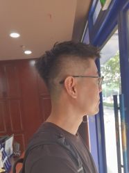 点击看大图 -大人物·男士理发馆