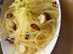 -严记小天府酸菜鱼(西四路店)