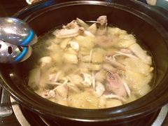 -东椰·海南椰子鸡火锅(朝阳门店)