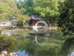 -汇龙潭