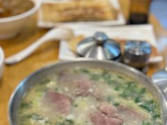 -八百里牛肉汤(盖饭·锅贴·万象城店)