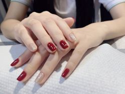 -桃色美甲沙龙