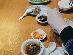 -牛肉传·东北地标·牛排饭(奥体店)