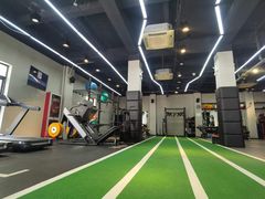 -Freedom Fitness私教健身俱乐部(徐虹北路店)