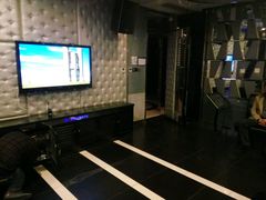 -蓝尊量贩(黄河路店)
