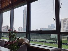 -青岛中心假日酒店·蓝天行政酒廊