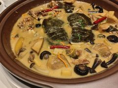 菌菇黄焖甲鱼配油条-屋里厢上海菜馆