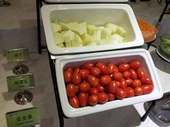 -西安大雁塔科技大学地铁站亚朵酒店