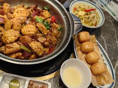 -禄婶鸡煲·打边炉
