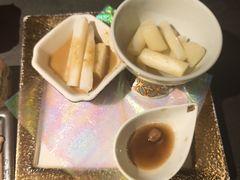 -铭牛烧肉·和牛海鲜自助(高新月牙湖店)